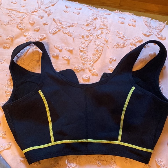 Neoprene Full Zip Scuba Top with Removable Pads - Picture 4 of 11